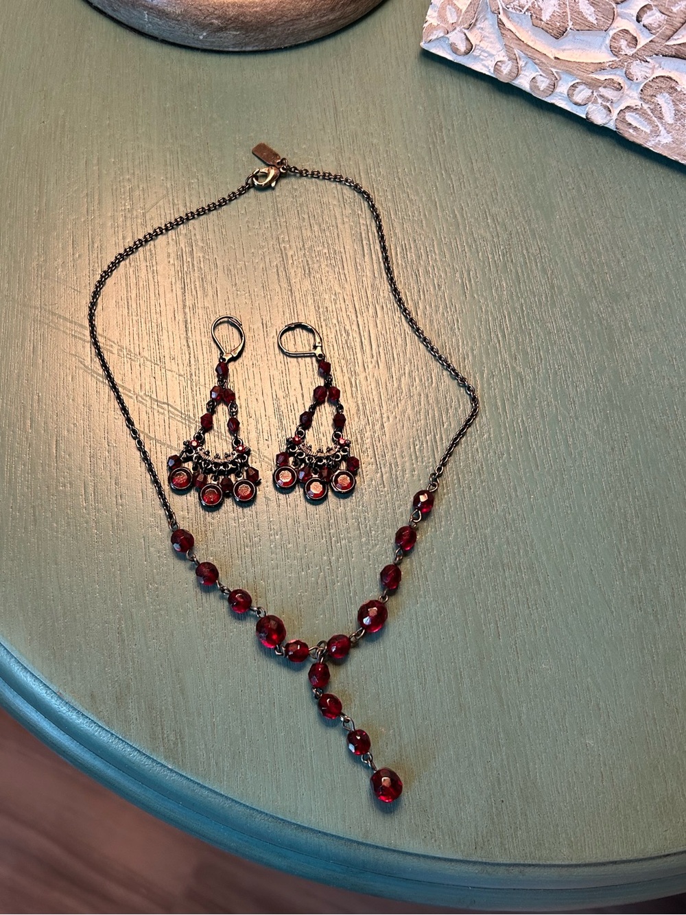 1928 Red Crystal Y-Drop Necklace with Matching Earrings - Picture 2 of 4